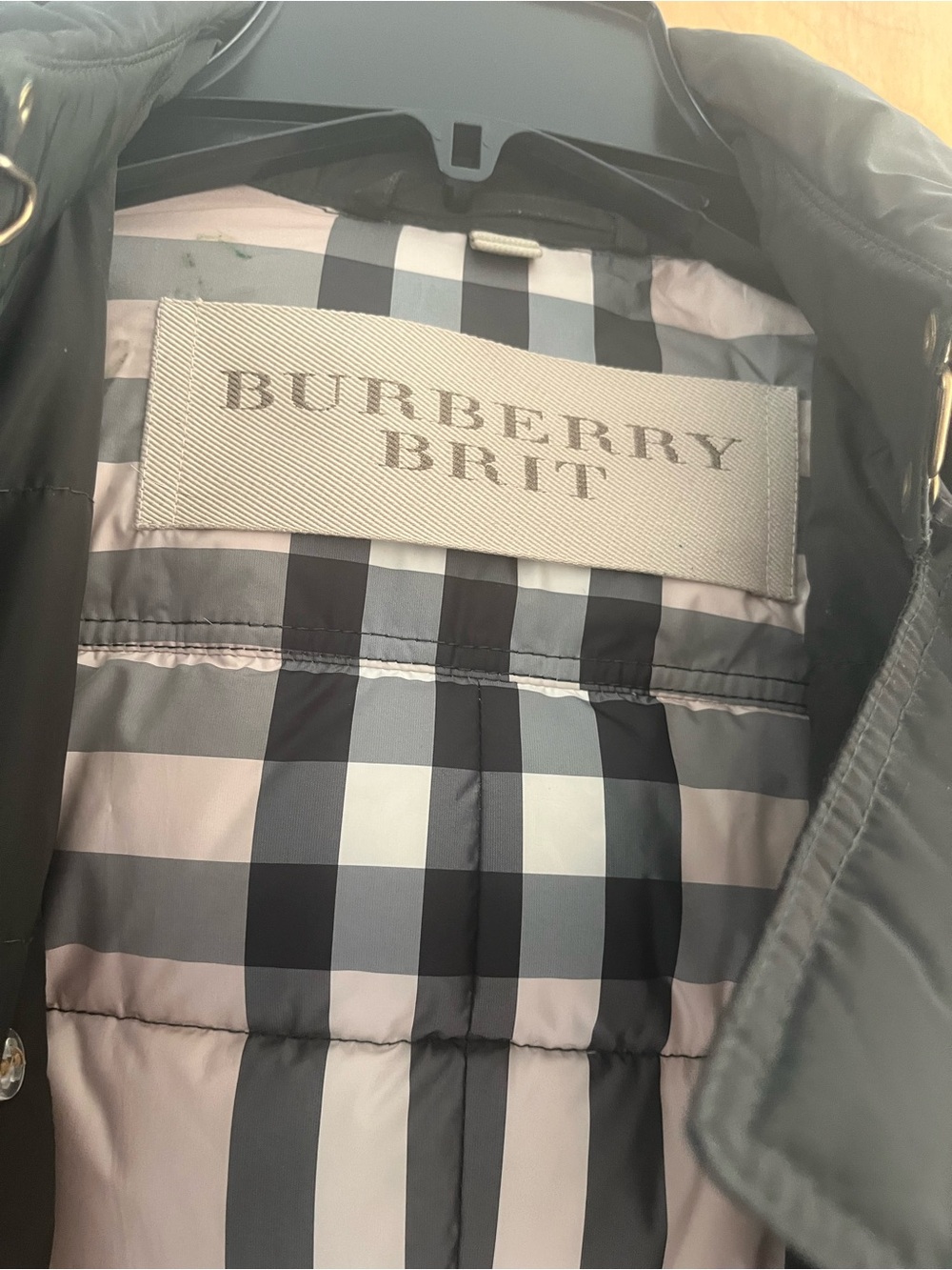 Burberry dark olive green Quilted Double-Breasted Coat with Gold Buttons - Picture 10 of 14